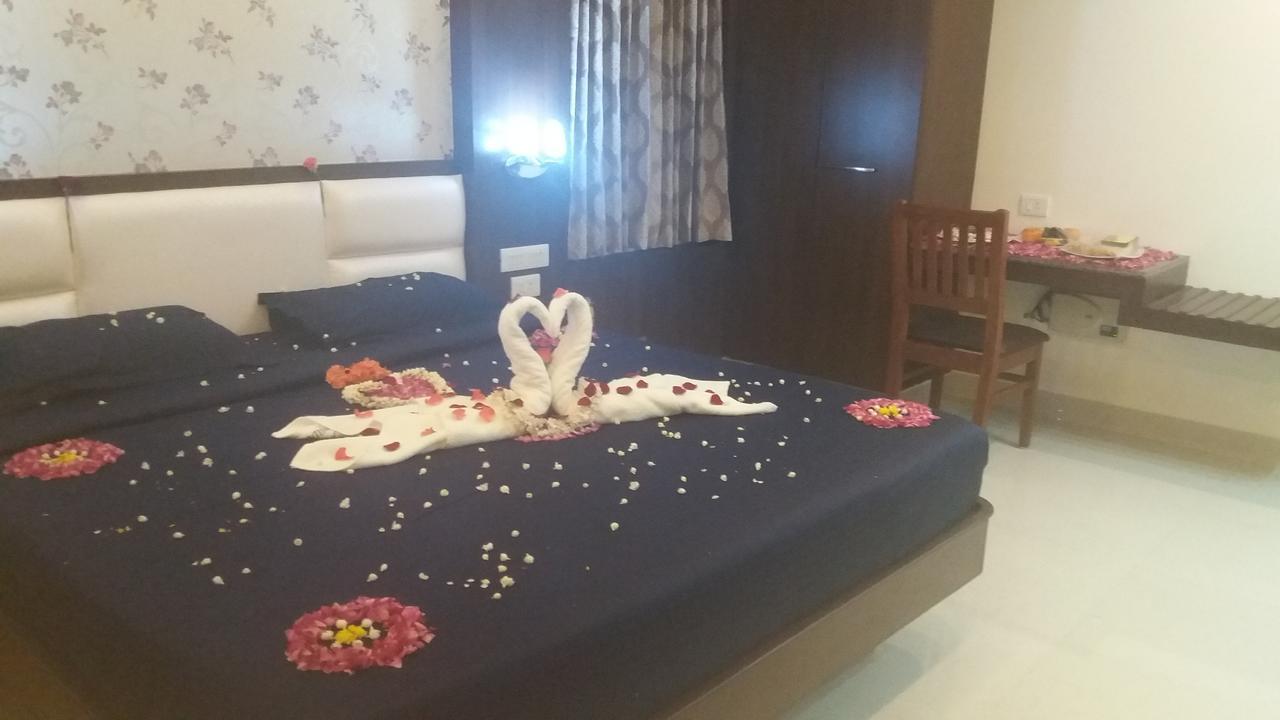 Kr Residency Hotel Kānādukāttān Habitación foto